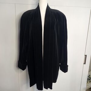 Jacqueline smith collections, medium sized opera jacket, black, crushed velvet